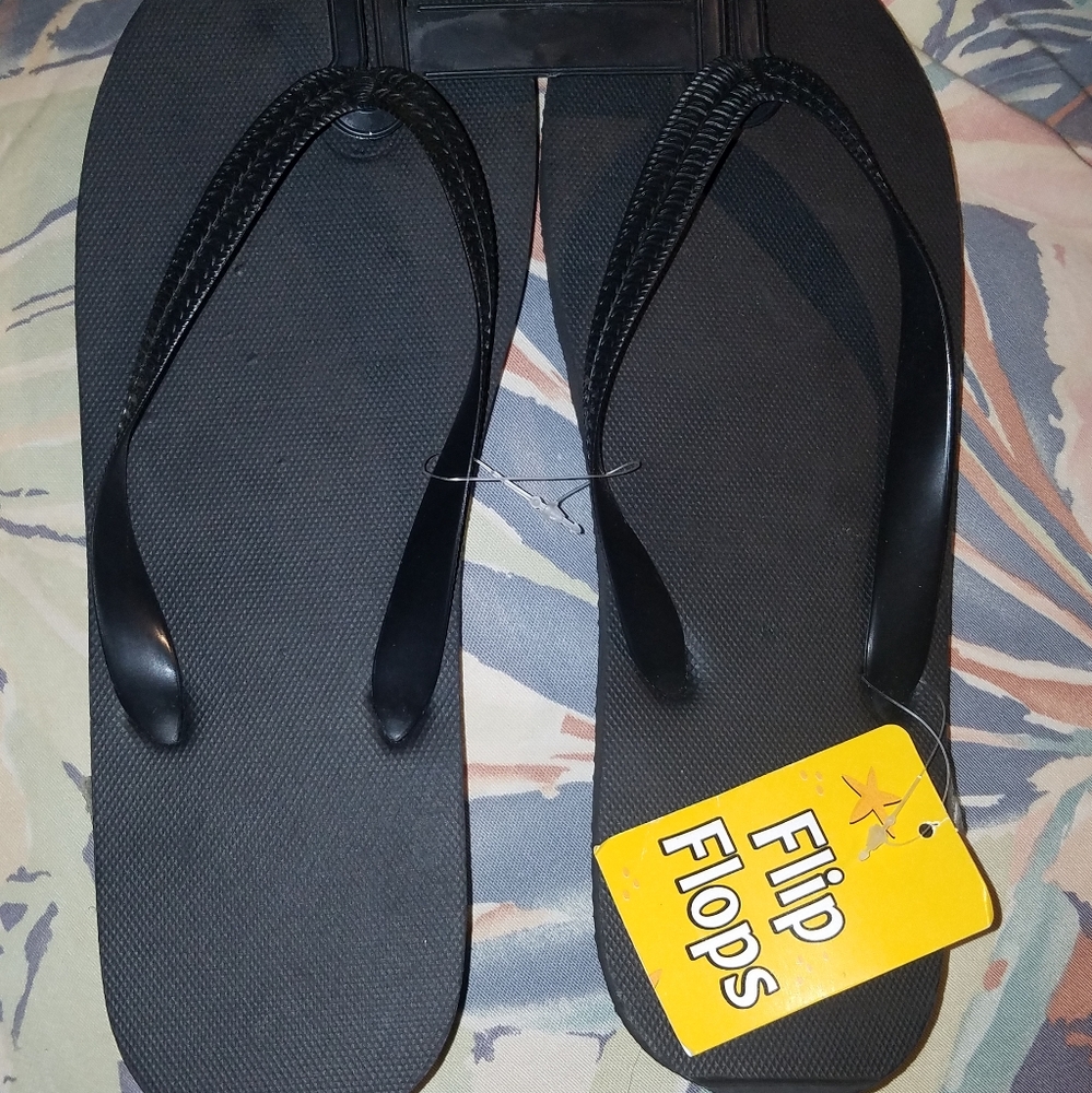 Women's Black Flip Flops
